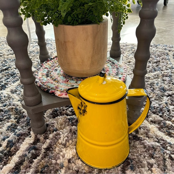 Vintage Farmhouse Enamel Kettle - Picture 6 of 10